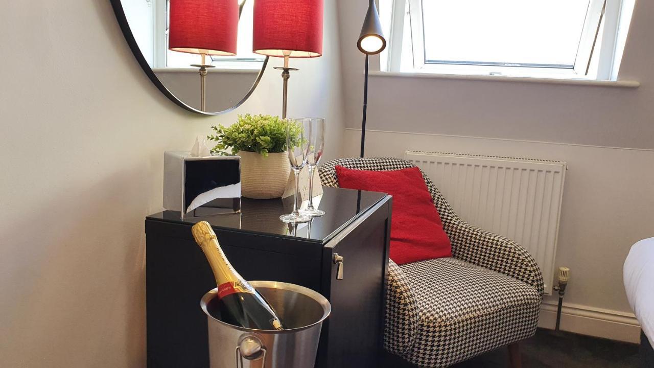 A Room With A View Brighton Eksteriør billede A champagne bucket