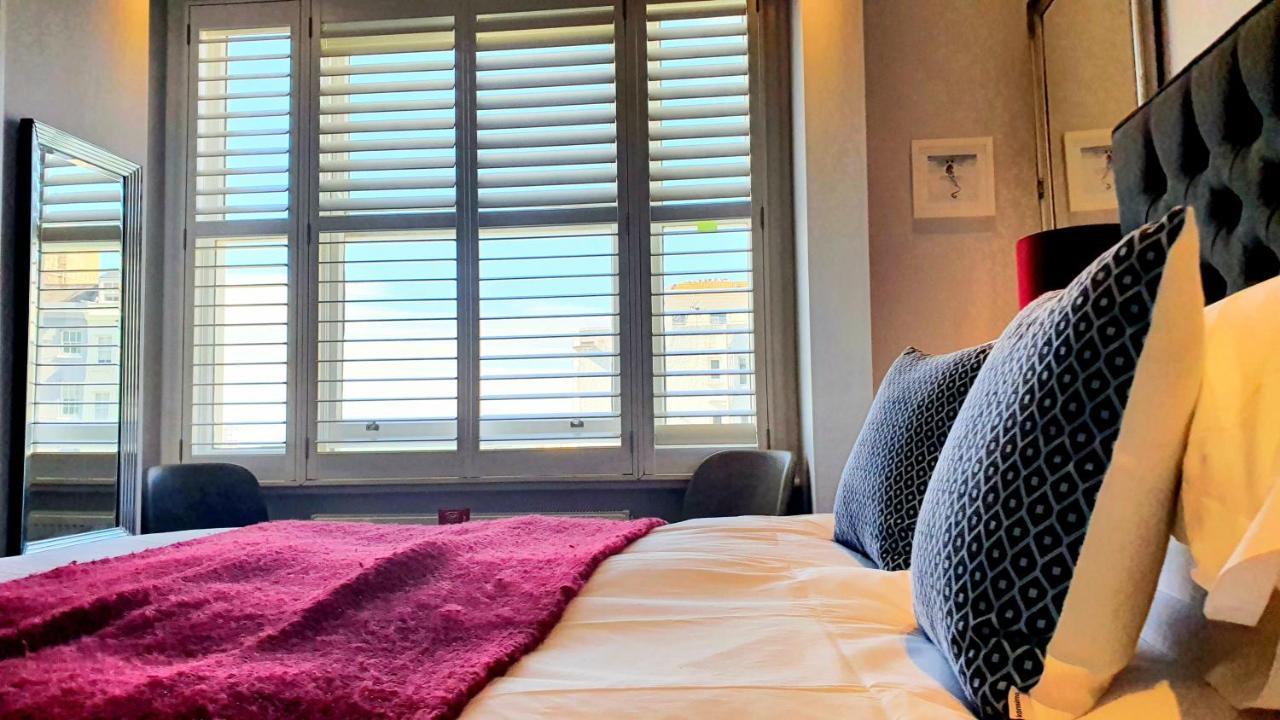 A Room With A View Brighton Eksteriør billede A bedroom at the hotel