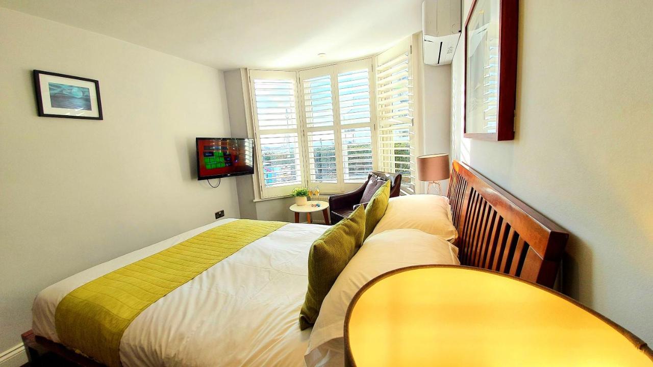 A Room With A View Brighton Eksteriør billede A room at the hotel